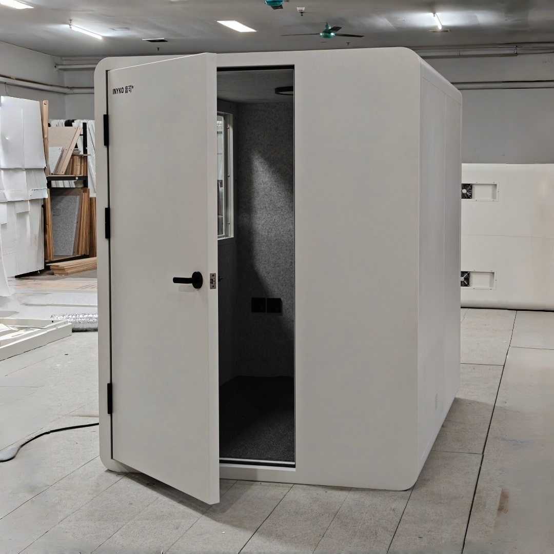 Customizable Soundproof Booth Office Pod with STC35dB Sound Insulation and Built-in Ventilation System