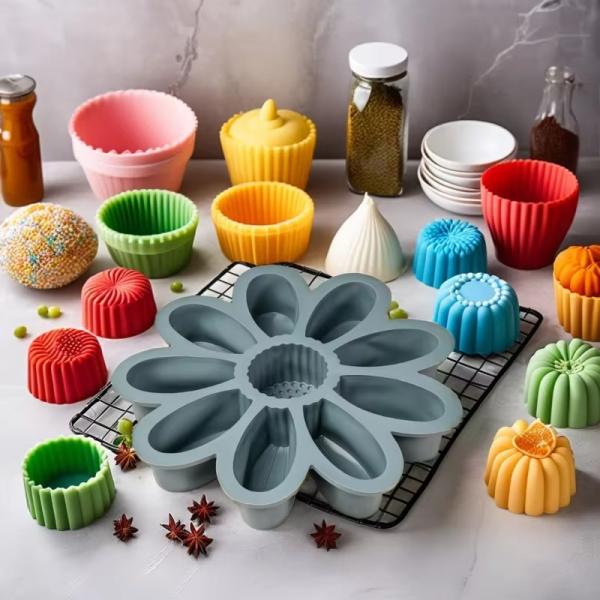 Silicone Large Flower Cake Mould For Chocolate Jello Candy Silicone Baking Molds For Cakes,9 Inch Non-Stick Fluted Tube Cake Pans Round Baking Molds For Cheese Cake,Chocolate Cake, Rainbow Cakes