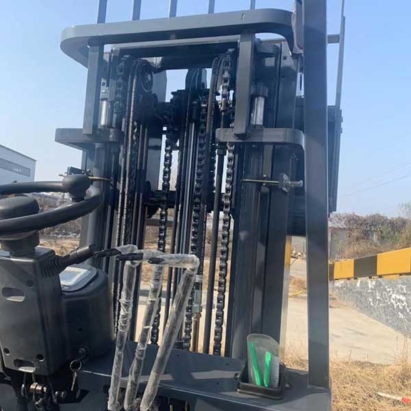 CPD25 2.5 T Electric Forklift 2500 Kgs Lead Acid Battery Forklift