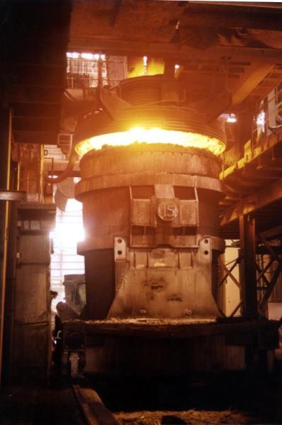 Low Current Operation Horizontal Electric Furnace General To Produce Common Carbon Steel
