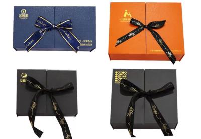 ISO9001 Folding Double Door Gift Box 1200-1400gsm Wedding Cardboard Box