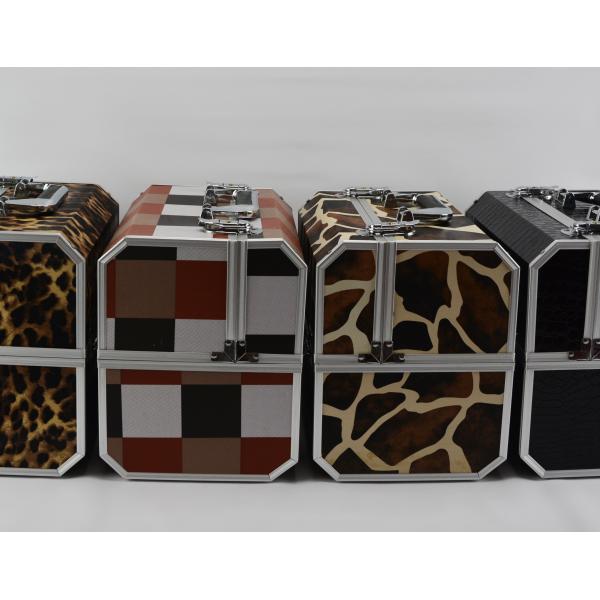 PU Leather Aluminum Cosmetic Case Two Locks And One Handle Size 300 * 220 * 245mm