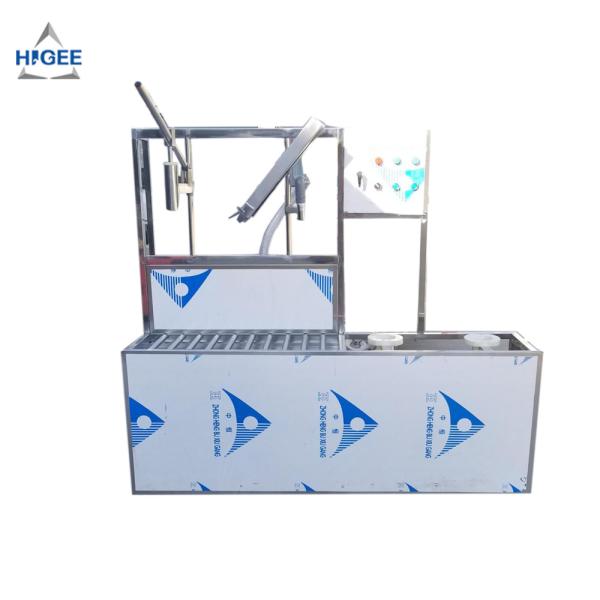 SS 304 Food Grade 5 Gallon Water Bottle Filling Machine PLC Control 2200 *2000 * 2200 Mm