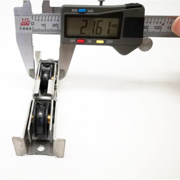 Нойлоновые ролики для раздвижных дверей 21*20