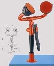 Laboratory Self - Help Emergency Eye Wash Stations With Double Spray Head