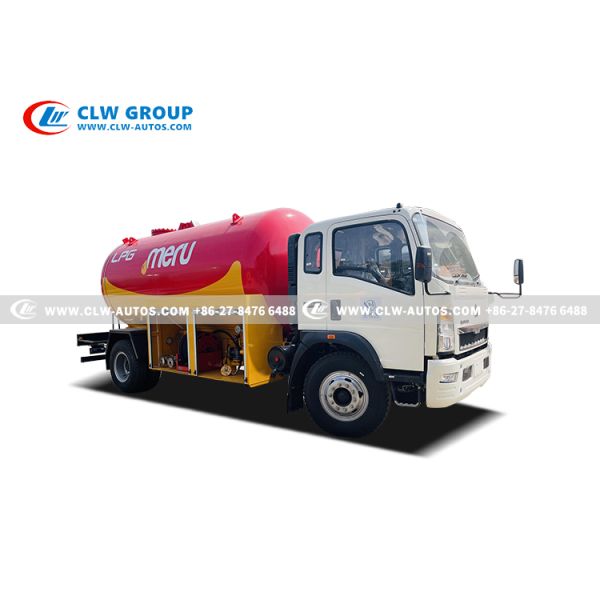 Sinotruk HOWO 4x2 15,000L LPG Bobtail Truck with CORKEN Z2000 Pump and Q345R Steel Tank for Heavy-Duty Propane Delivery