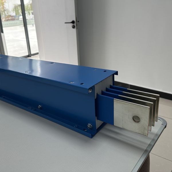 Enceinte de câbles en alliage d'aluminium, jeu de barres en cuivre et gaine de bus, taille personnalisée