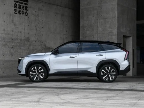 Hybrid Vehicle Geely Boyue L Sport SUV 1.5t 5 Seats Hif Energy Car for Customized Buyers