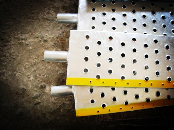 Industrial Metal Grate Stair Treads , Stair Tread Covers / Metal Treads For Stairs