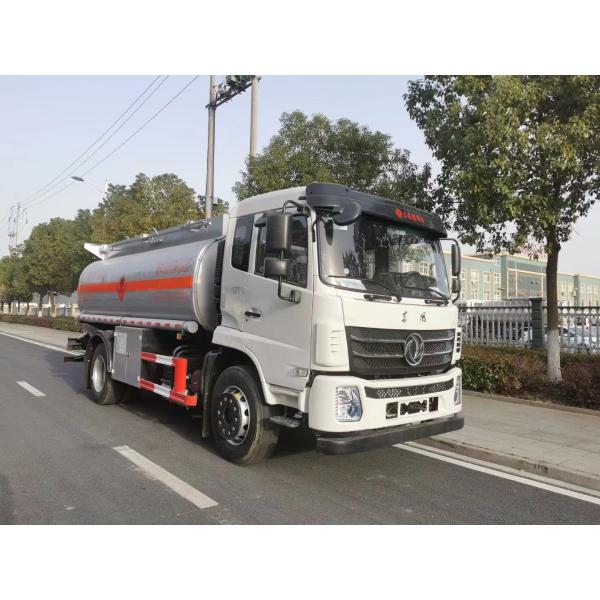 Camion lourd national chinois HOWO 4X4 à quatre roues motrices 290HP 10CBM Camion réservoir d'huile