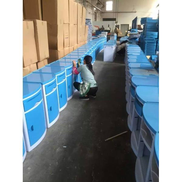 Plastic Hospital Bedside Cabinet With Wheels , Detachable Locker Bedside Cabinet