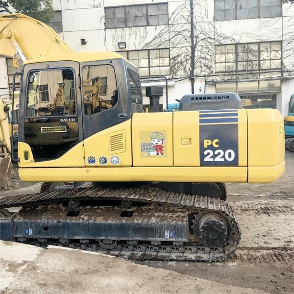 Utilisé Japon Komatsu PC220 Excavator 22000 KG Poids de la machine 4218 Heures de travail