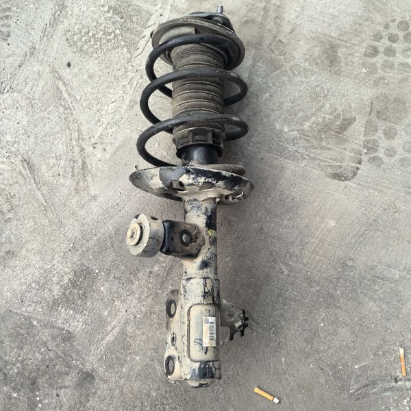 Used Fenghua Suspension Shock Absorber for OE 7210011CDE0200 Universal Fitment 1 Year Warranty