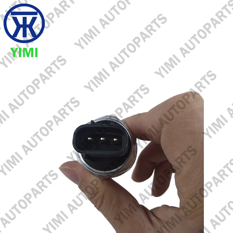 Hino J05E J08E Speed Sensor Direct Replacement Hall-effect or Inductive Vehicle Speed Sensor S8319-01511