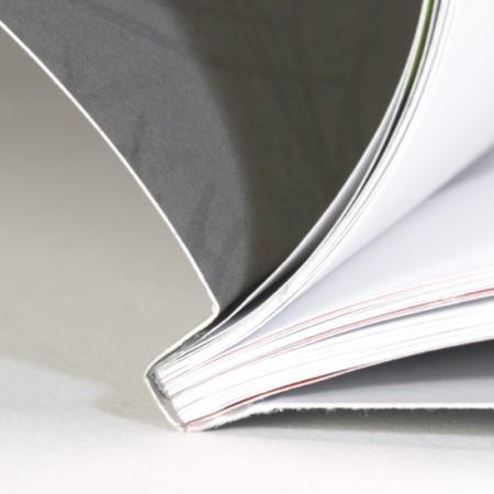 Colagem quente do derretimento da resistência branca da temperatura dos grânulo para o esparadrapo do emperramento de livro