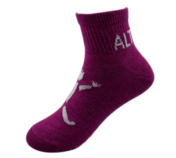 Spandex / Polyester Material Safe Feet Grip Socks Altitude Jumping Socks For Indoor Trampoline Park