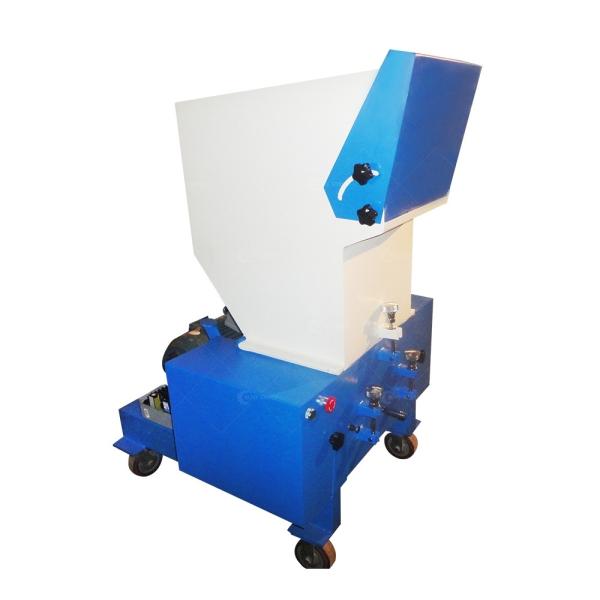 Pet Plastic Crusher Machine Metal Blade Crusher with 380/480 r/min Rotation Speed