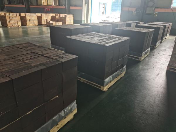 Magnesia Chrome Brick with High Thermal Conductivity and Long Lasting Performance
