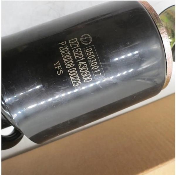 Peças sobressalentes Shacman Original China Suspensão traseira dianteira absorvedor de choque DZ15221430500/DZ15221440500