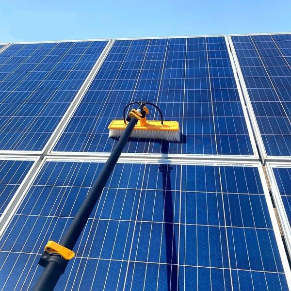 Telescópica de potência elétrica de água/escova de limpeza sem água Pólo alimentado com água para painéis solares