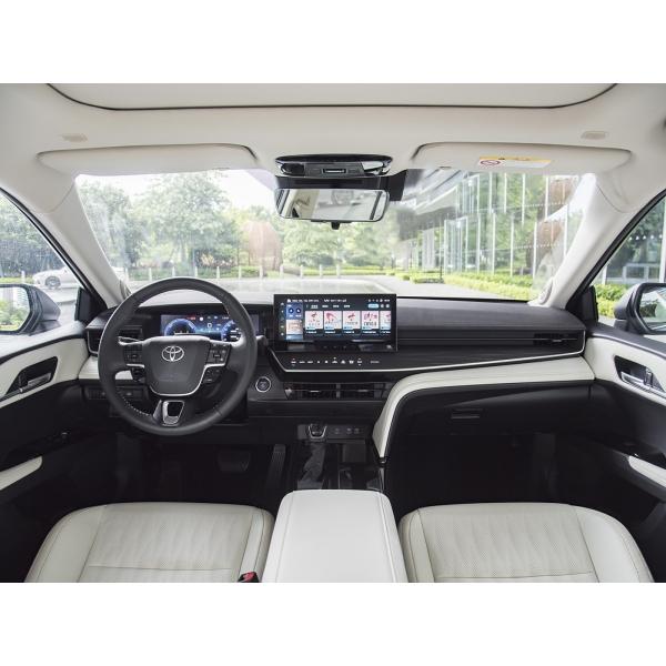 Toyota Camry Híbrido 2023 4 Puertas 5 asientos Auto de tamaño medio 2024 Toyota Camry Coches para adultos Nuevo