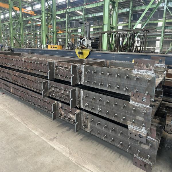 Prefab Steel Structure Construction Box Steel Column Painting / Galvanized
