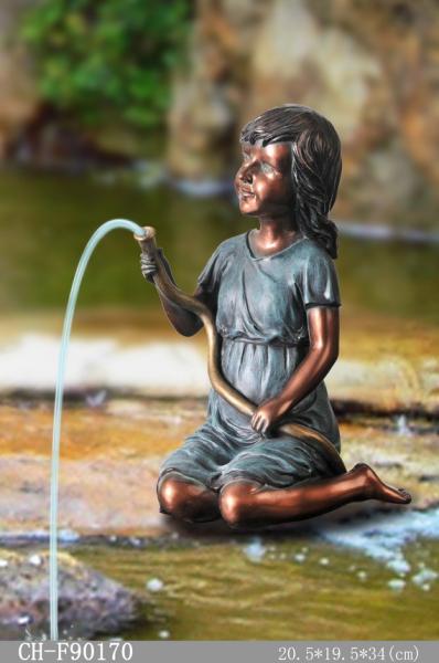 Littele Girl Water Fountain Spitters With Pump
