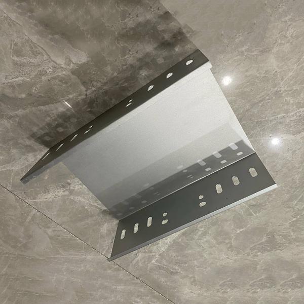 Rectangular Steel Integrated Channel Type Raceway Cable Tray 2.0mm Galvanized Steel Cable Tray