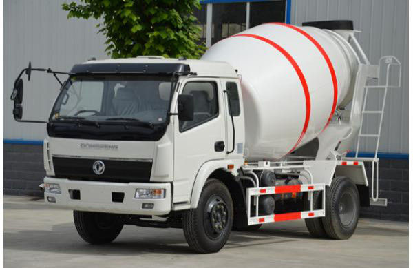 1+2 Seats Special Purpose Vehicles Dongfeng Used Concrete Mixer Trucks
