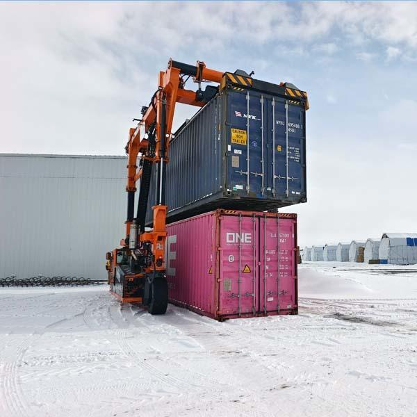 Straddle Carrier 35t