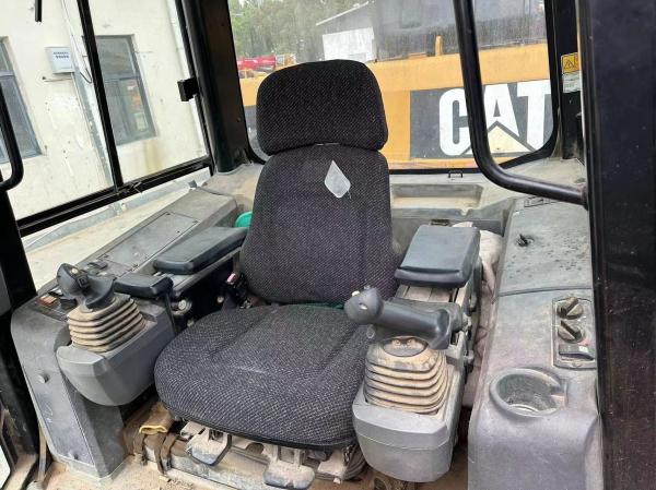 Bulldozer d'occasion Caterpillar D5K LGP, peinture d'origine avec moteur C4.4 ACERT