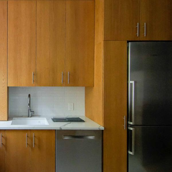 Customized U Shape Modern Kitchen Cabinet Wooden Melamine Doors