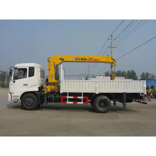 4*2 Dongfeng Truck Mounted with 8 Ton Knuckle Arm Crane Truck