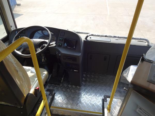 8.05 Meter Length Electric Passenger Bus , Tourist 24 Passenger Mini Bus G Type