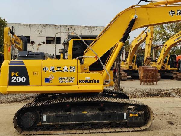 Machine hydraulique japonaise utilisée pour les excavatrices Komatsu PC200-8