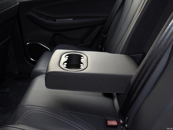 Chery Arrizo5 Plus Veículo a gasolina com desconto de combustível Sistema de travagem a gasolina Epb
