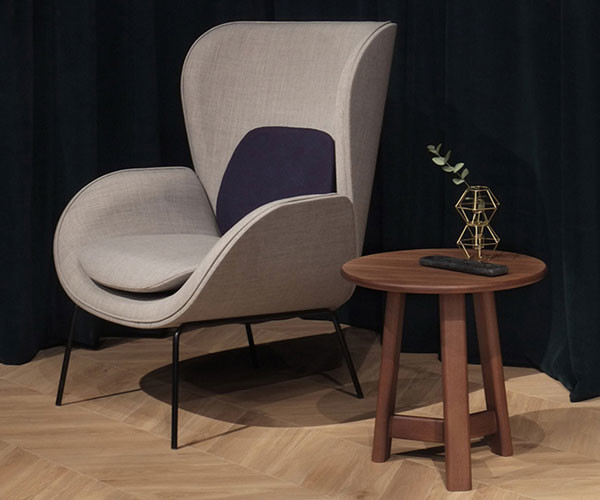 Комната прожития 99CM ткани Wingback черноты кровати стула Seater высокой задней софы одиночная