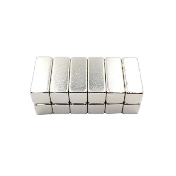 ODM Sintered Strong Neodymium Bar Magnets With N35 Grade Low Brittleness