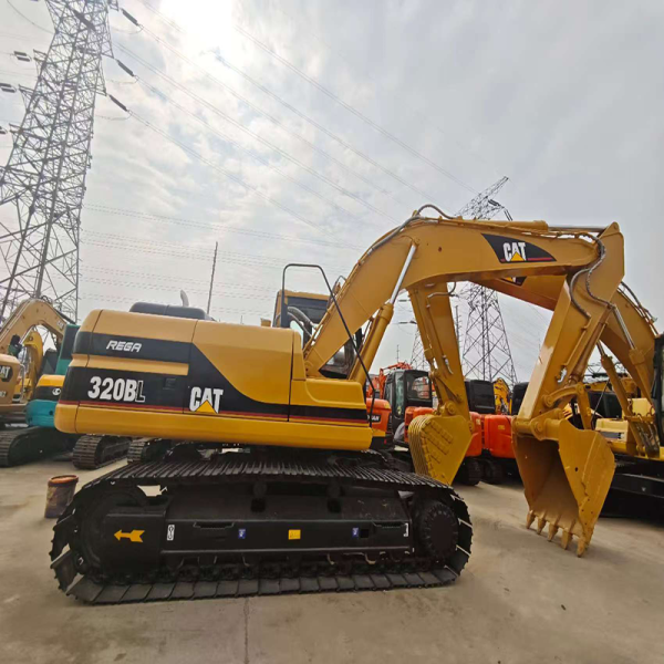 Original Japanese Used Cat 320BL Tracked Excavator Good Condition Low Working Time Wider Tracks Motor Used Excavator for Farm Sale