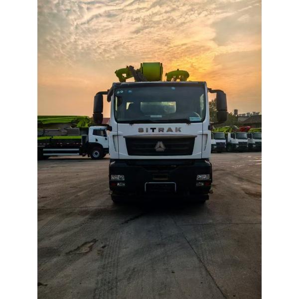 Zoomlion ZLJ5440THBKF 63m произведен в 2020 году Ситрак шасси бело-зеленый Использованный бетонный насос в хорошем состоянии