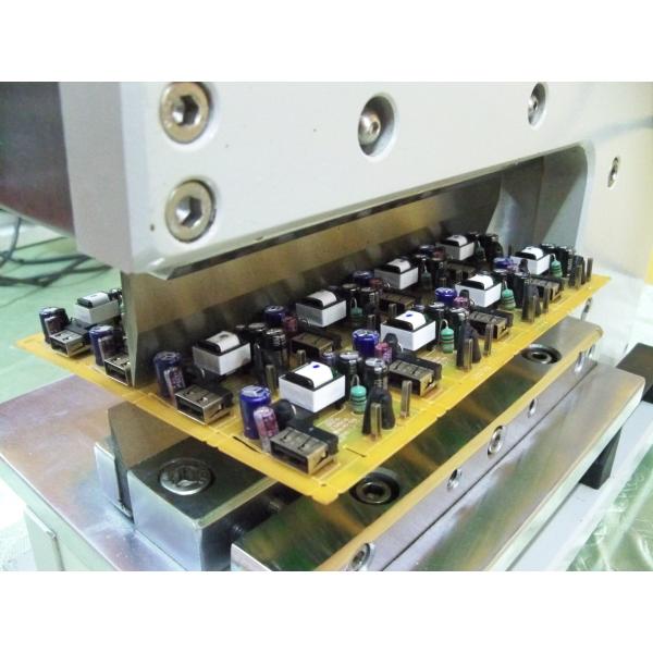 Линейная лезвие PCB V режущая машина с твердой железной рамой для 50 мм высоких компонентов