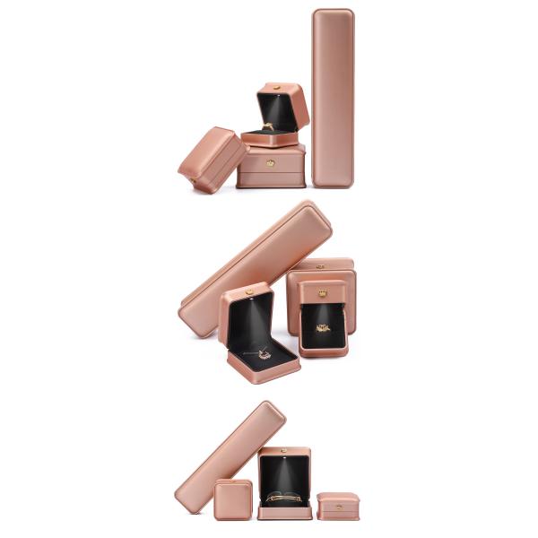 Brazalete anillo de orejas caja de joyas LED juegos personalizados caja de joyas con logotipo al por mayor