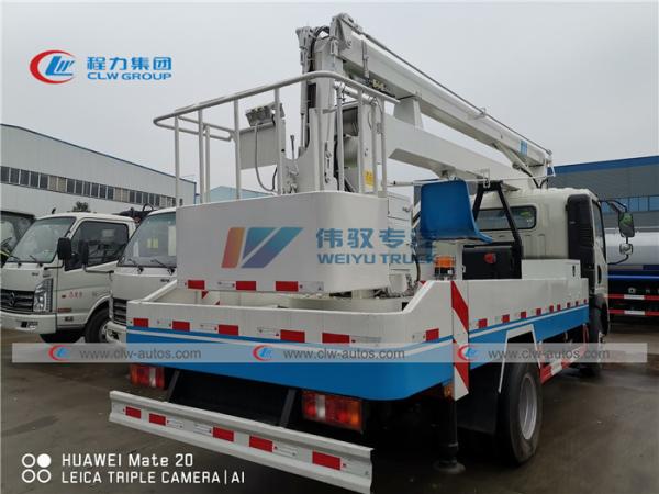 mètre Cherry Picker Truck de 90km/h SINOTRUK HOWO 14