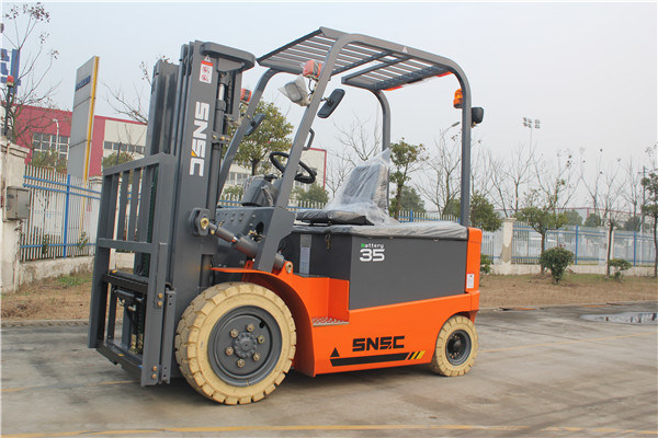 3.5 tonnes de chariot élévateur électrique avec contrôleur Curtis USA et moteur à courant alternatif à longue durée de vie