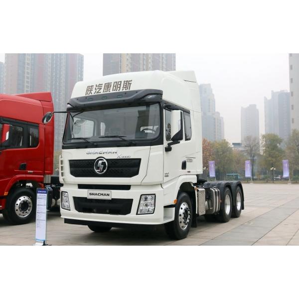 Chauffeur de tracteur Shacman 6x4 4x2 X3000 pour une charge de grande capacité et les exigences du client