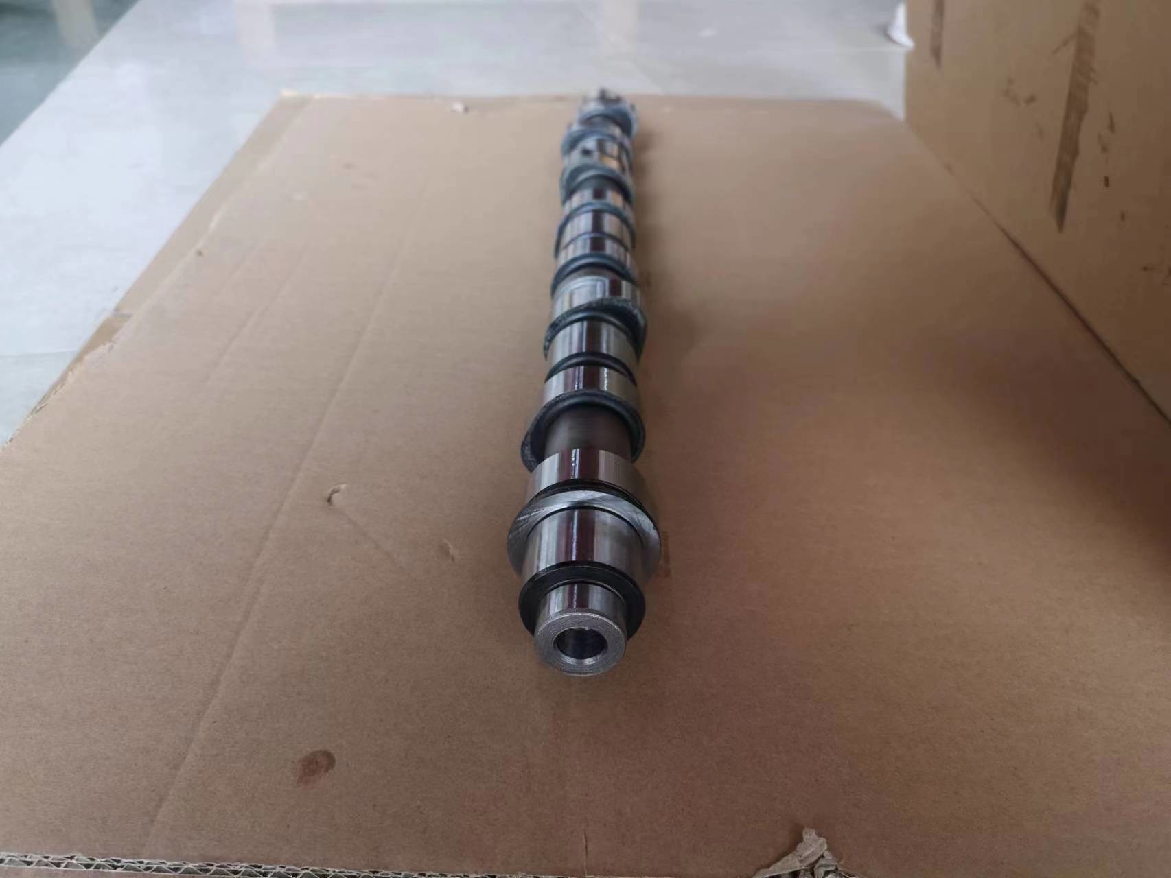 4HF1 4HG1 Камшафт ISUZU Части двигателя 8970778290 Процесс ковки Управление клапаном воздушного клапана Камшафта