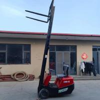 Bateria de pneus sólidos 2 toneladas elevador elevador 6m 2,5m raio de rotação sentar elevador elétrico