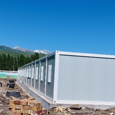 Foldable Prefab Container House with Galvanized Steel Frame Fireproof Insulated