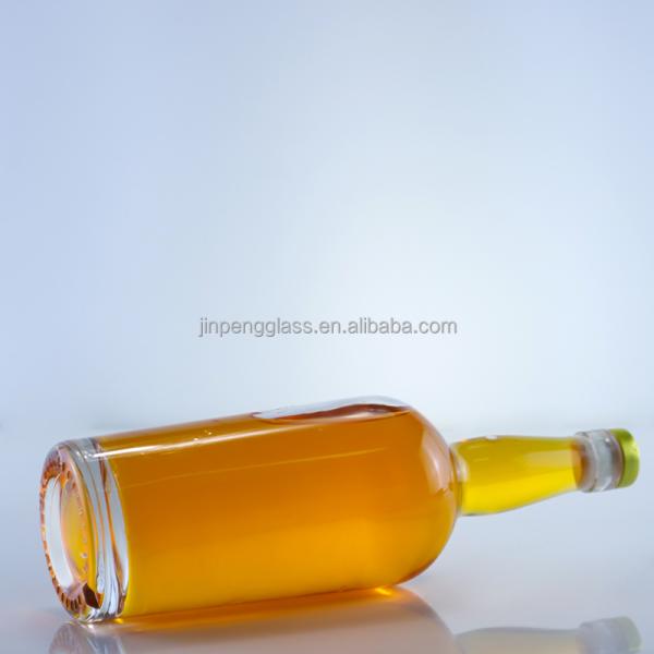 Clear 750ml Valiant Glass Bottle for Beer Made of Clear Glass