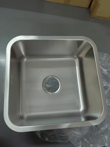 0.7mm Polished Undermount Stainless Steel Kitchen Sink 60*43cm
